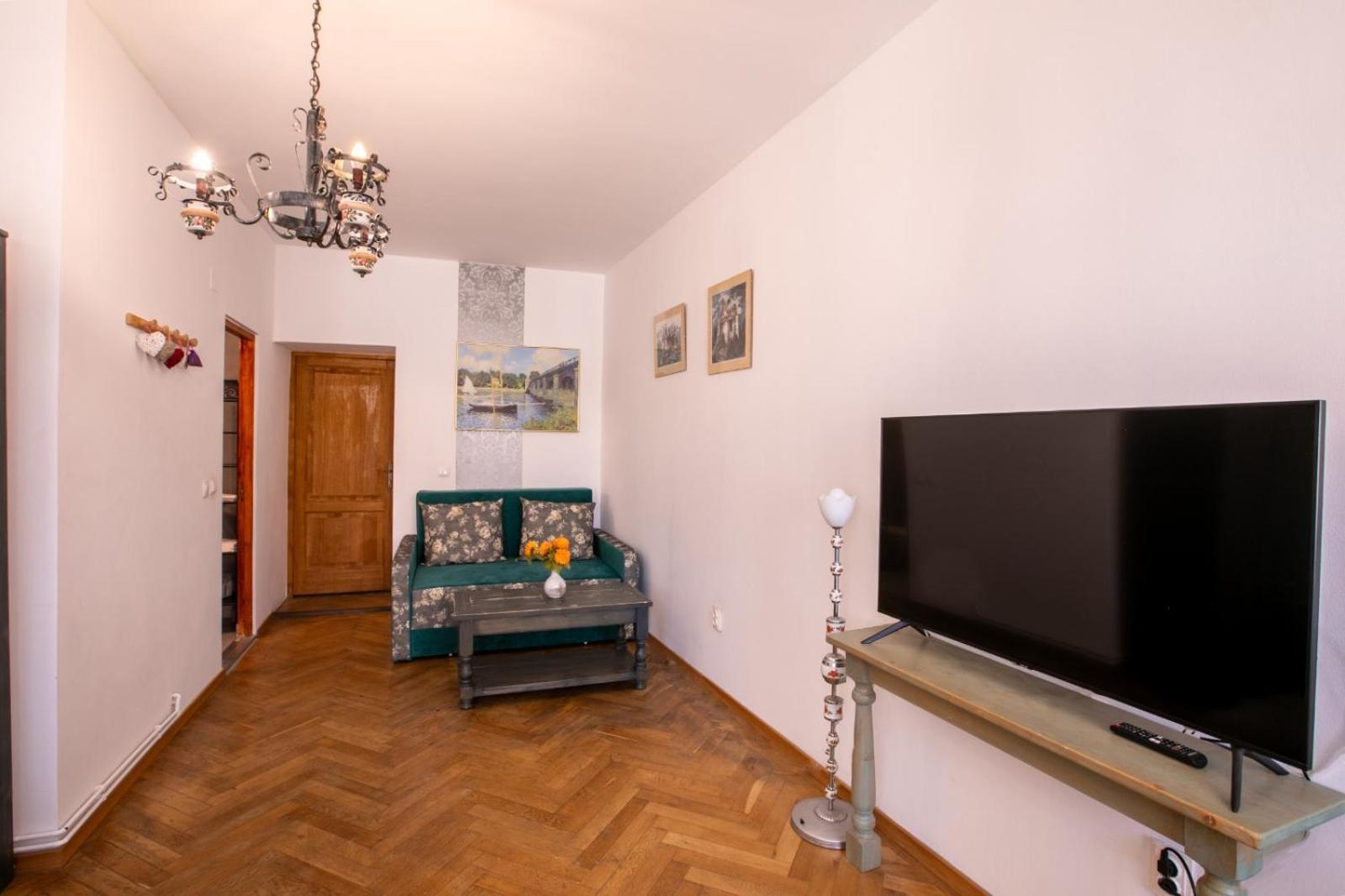 4 Rooms Piata Sfatului 布拉索夫 外观 照片