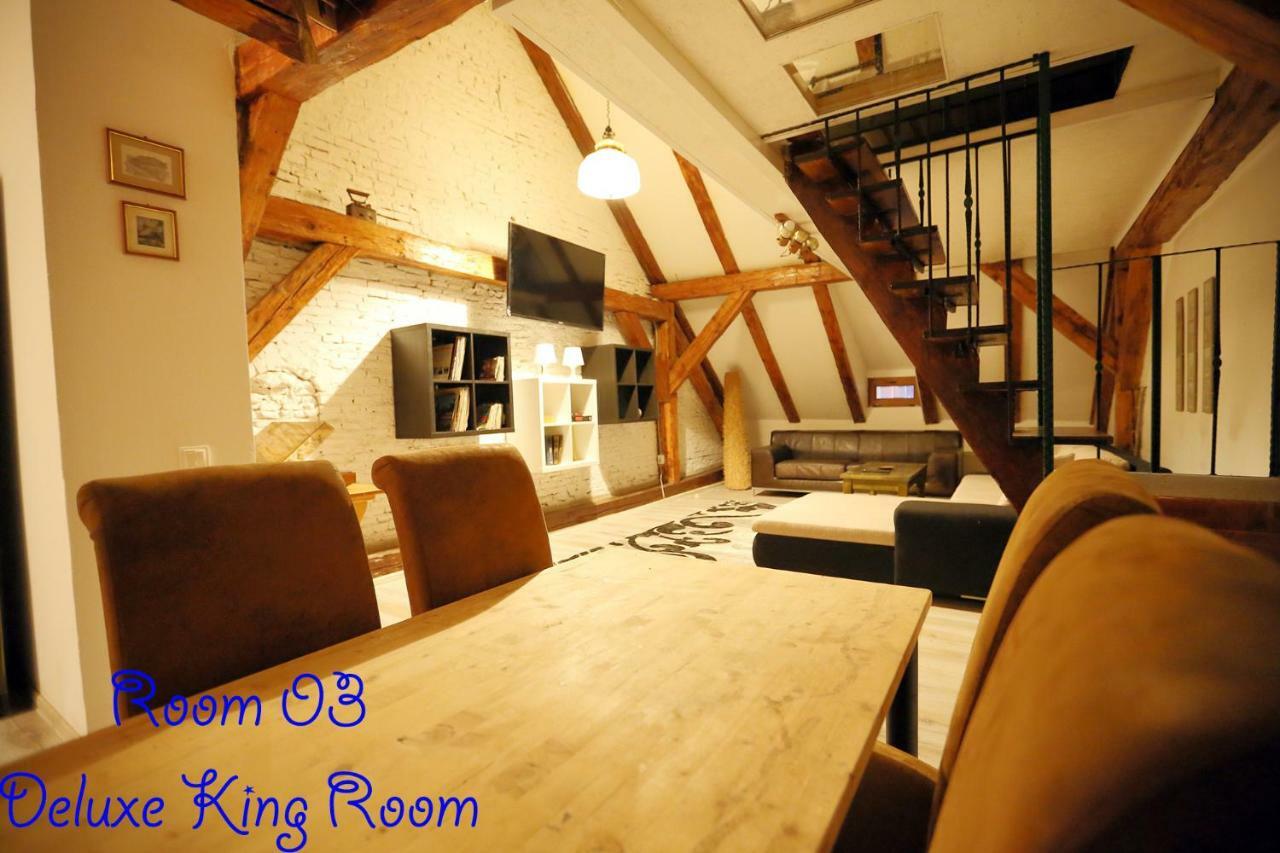 4 Rooms Piata Sfatului 布拉索夫 外观 照片